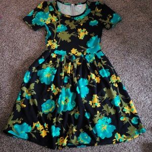 Amelia small lularoe